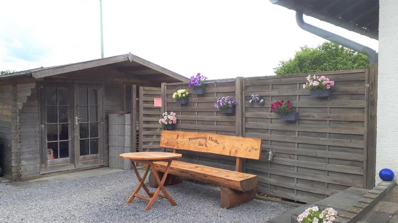 Ferienwohnung "In De Uehl" Hürtgenwald Exteriör bild